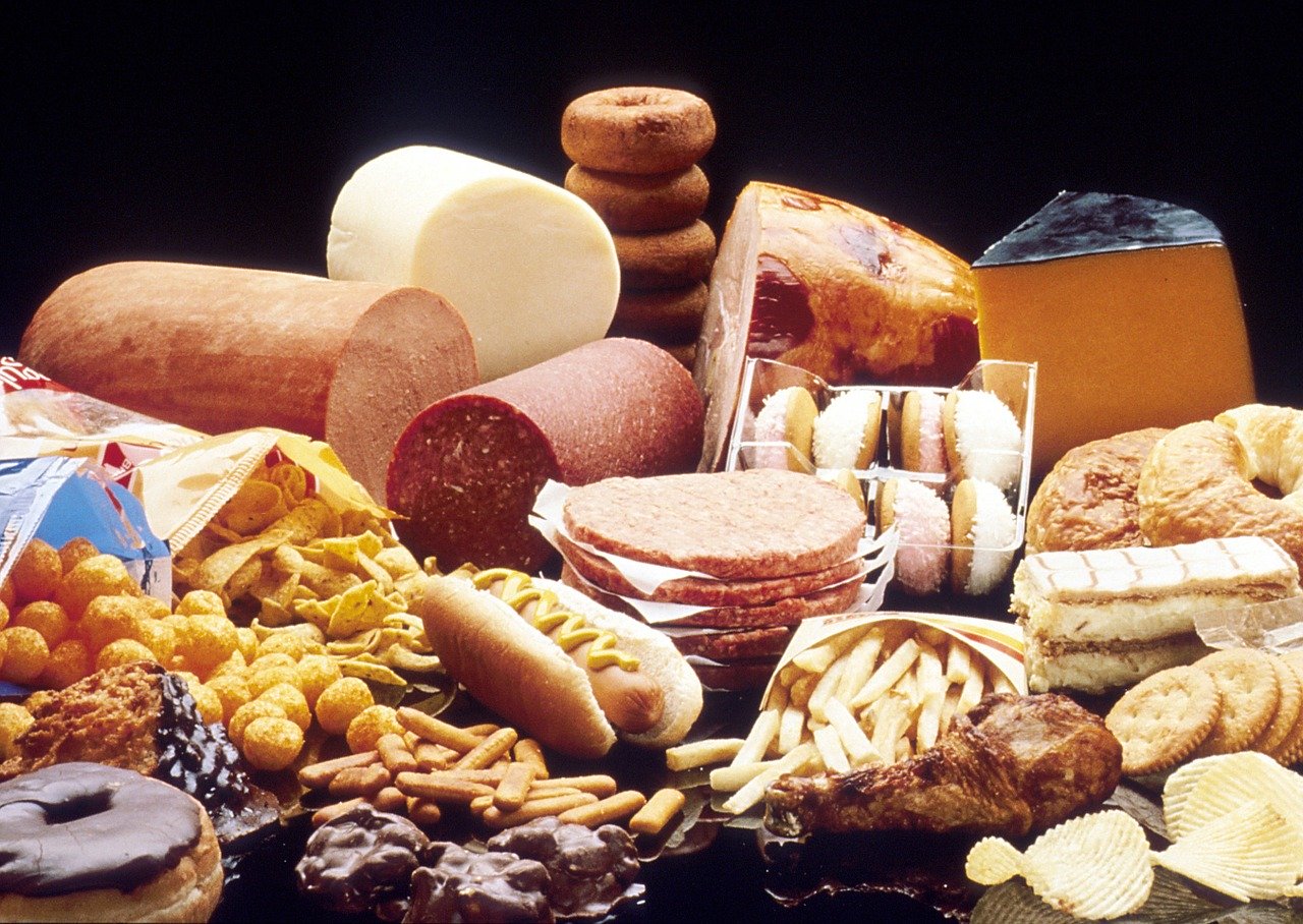 Brühwürste ungeräuchert (Durchschnitt) Essen und Trinken Fleisch- und Wurstwaren